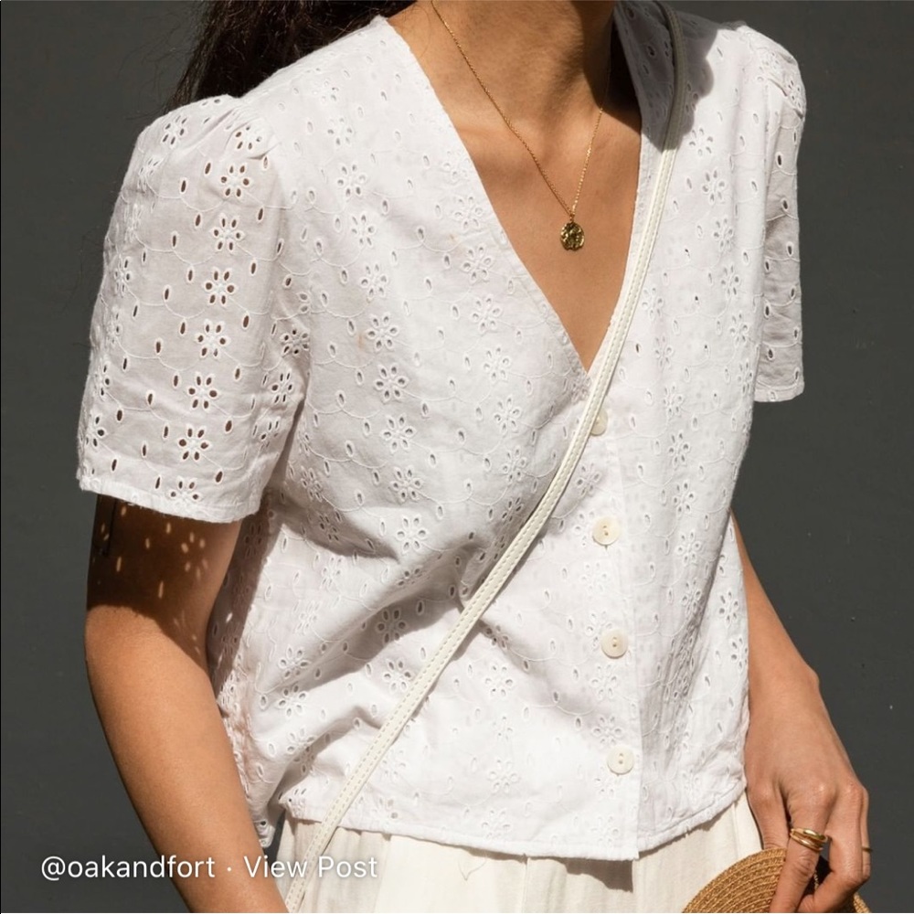 Oak + Fort White Eyelit Top Size XS